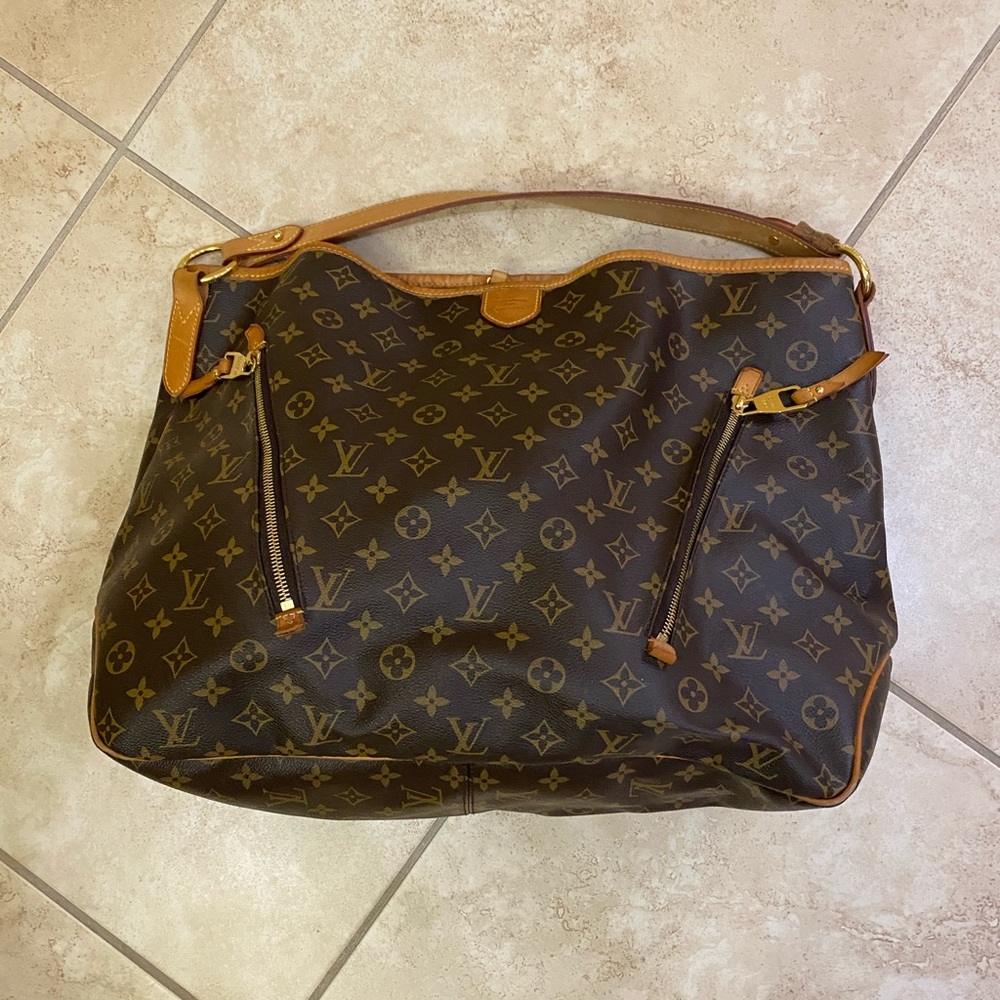 Louis Vuitton HandBag